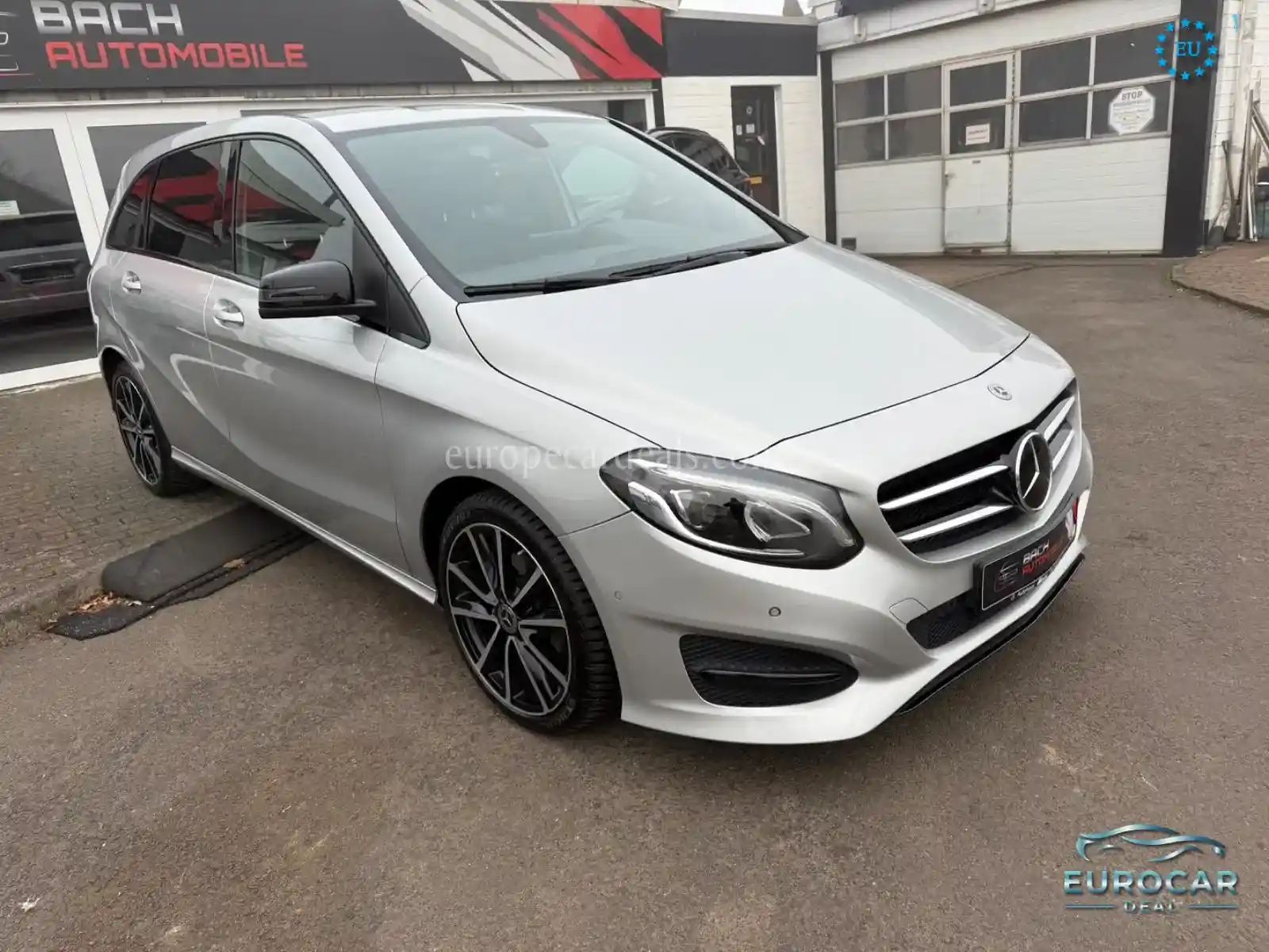 Mercedes-Benz B 180