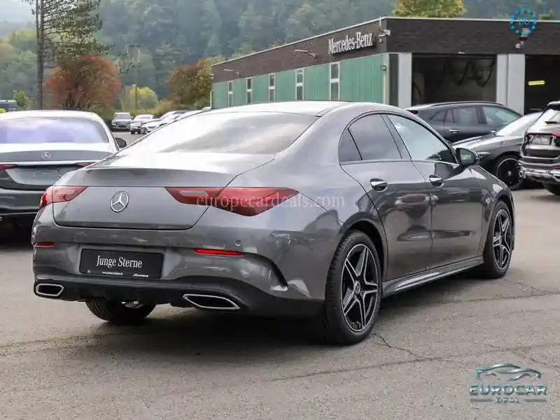 Mercedes-Benz CLA 200