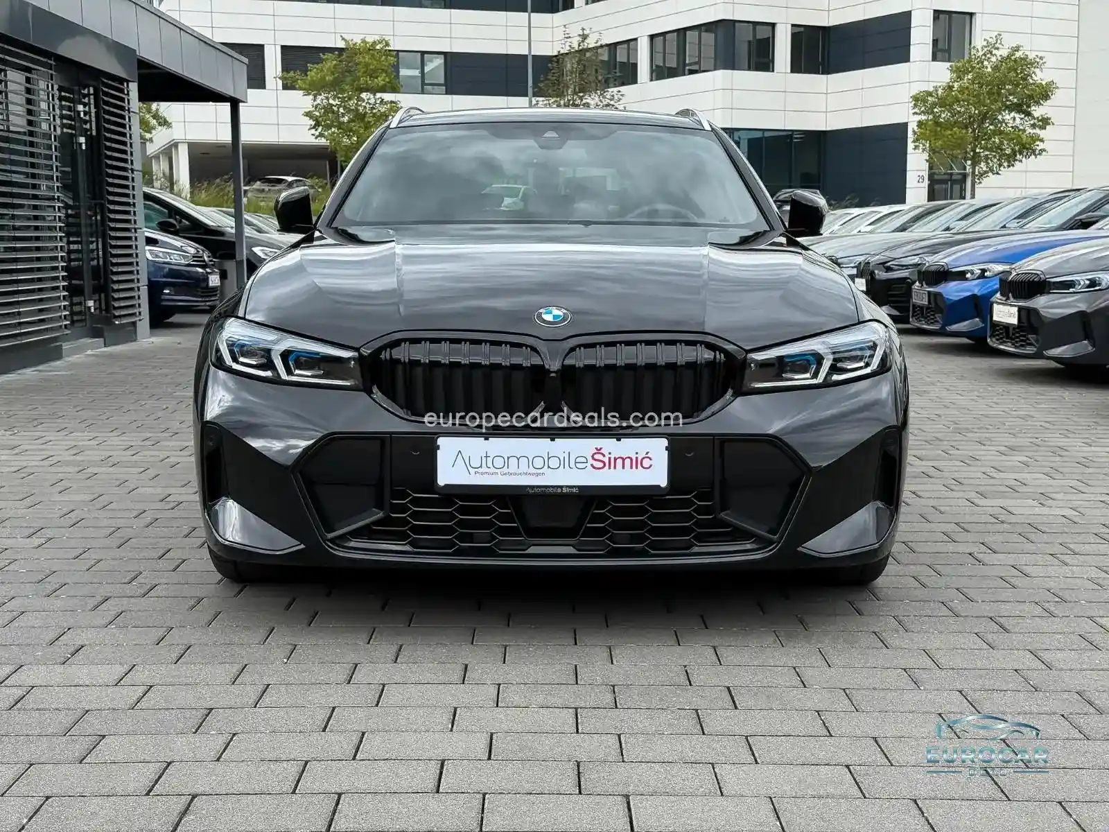 BMW 330