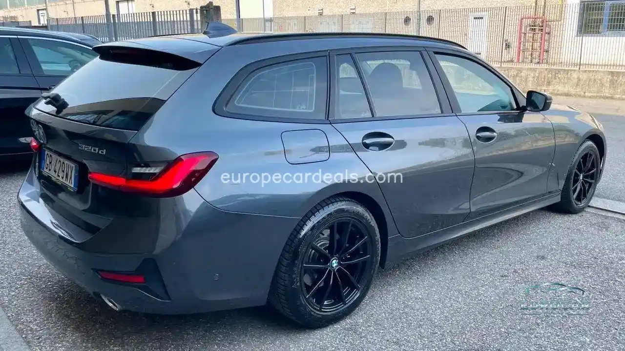 BMW 320