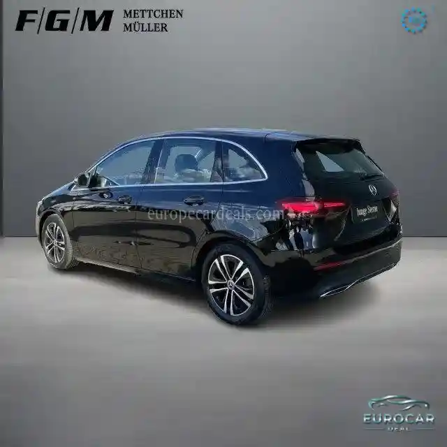 Mercedes-Benz B 220