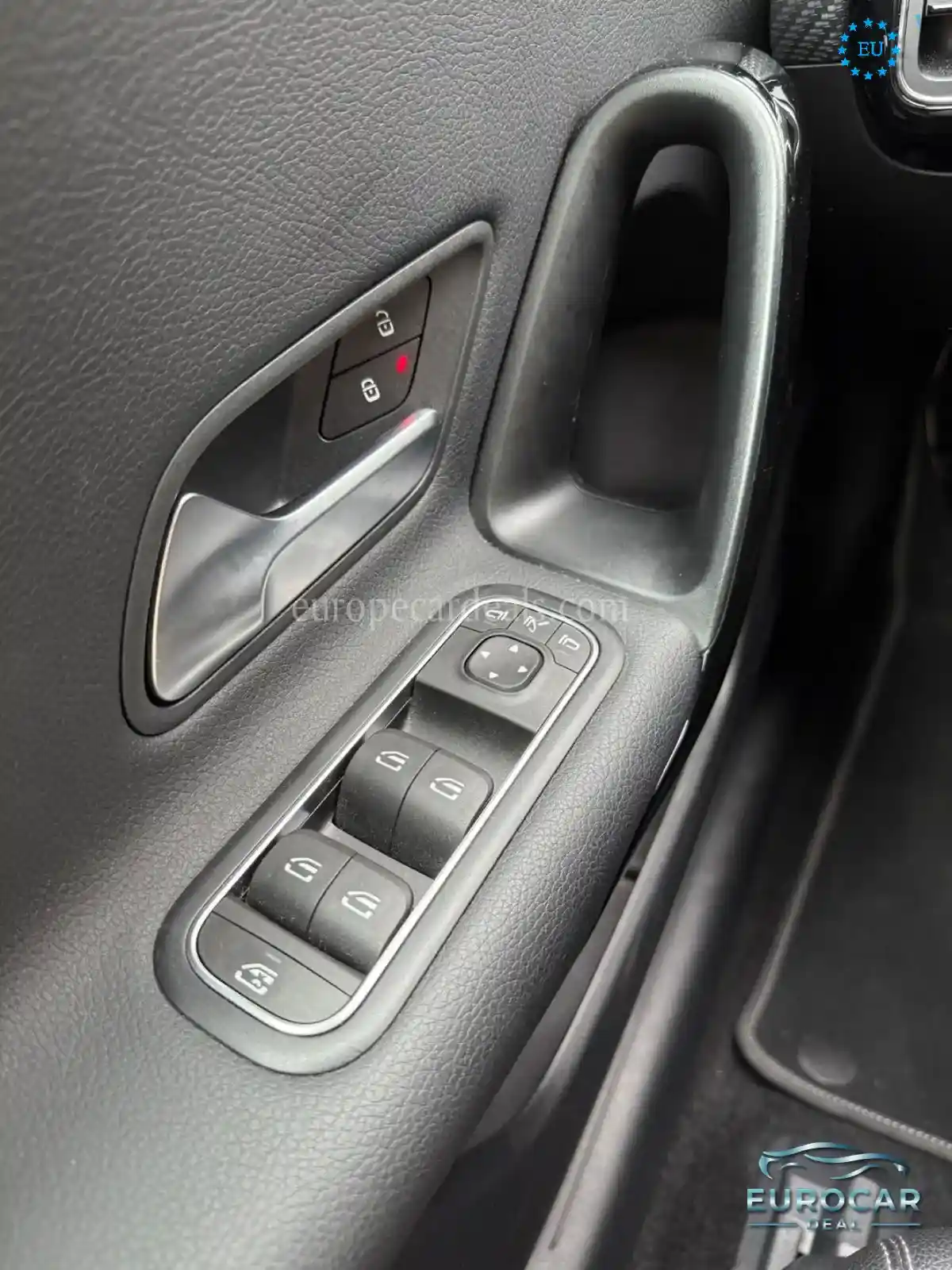 Mercedes-Benz A 220
