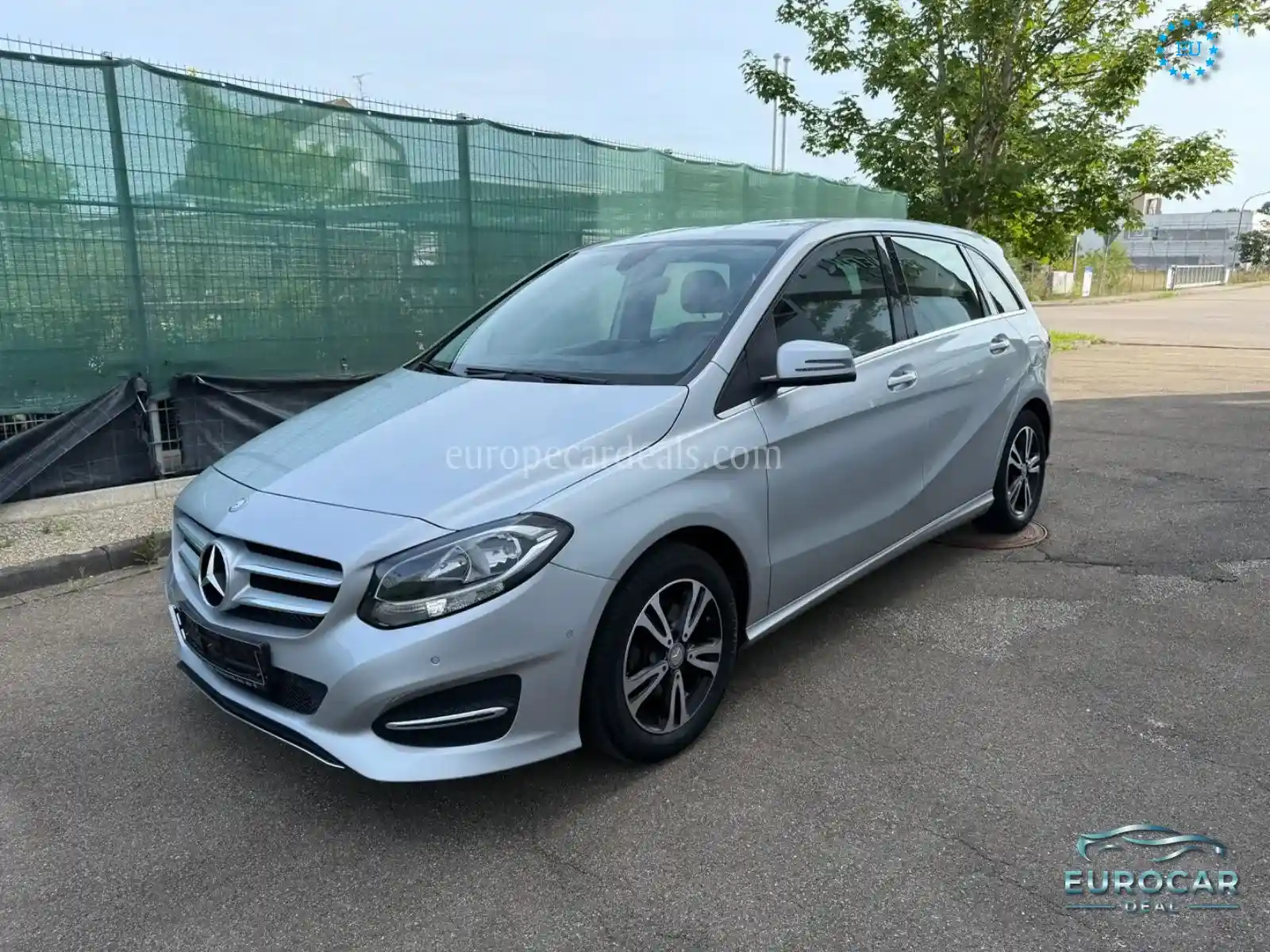 Mercedes-Benz B 180
