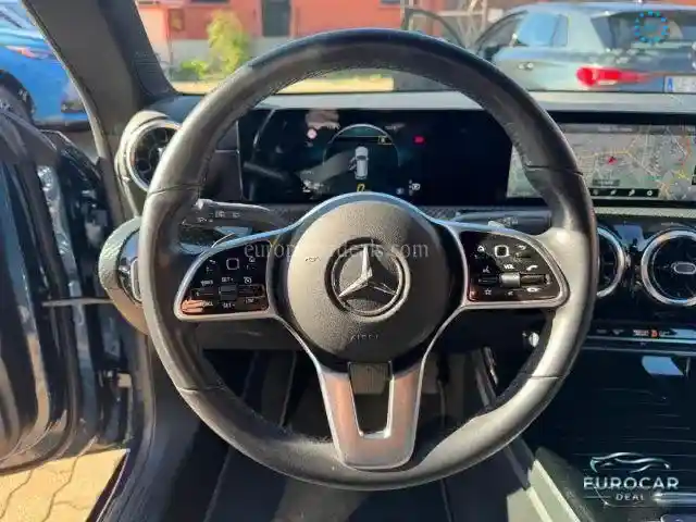 Mercedes-Benz CLA 180 Shooting Brake