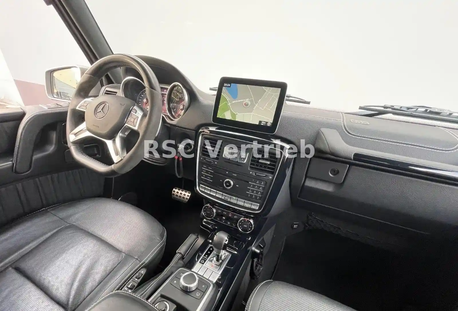Mercedes-Benz G 500
