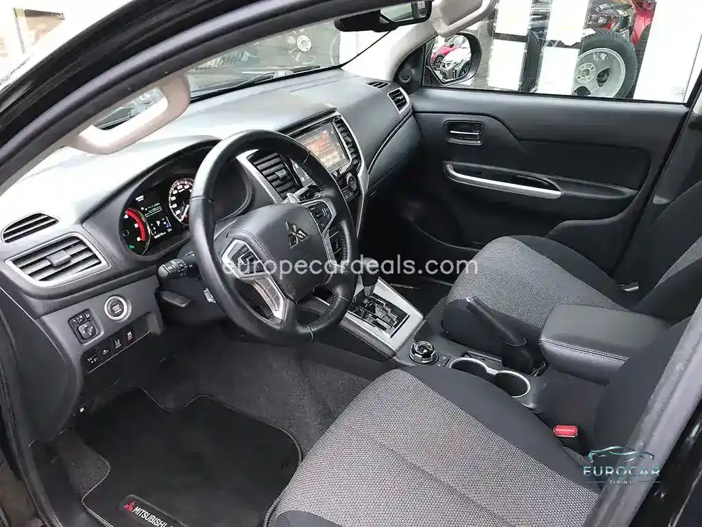 Mitsubishi L200
