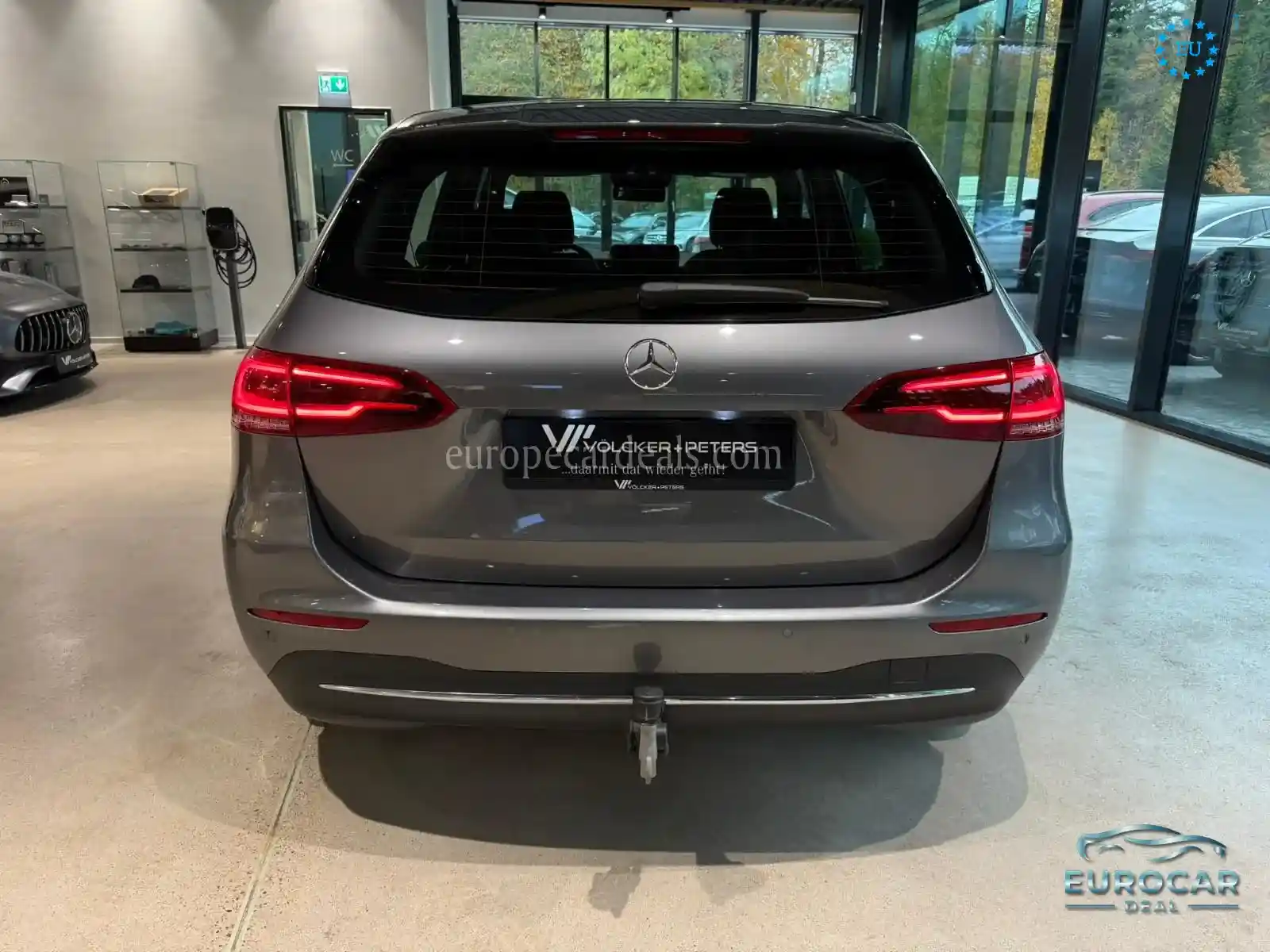 Mercedes-Benz B 180
