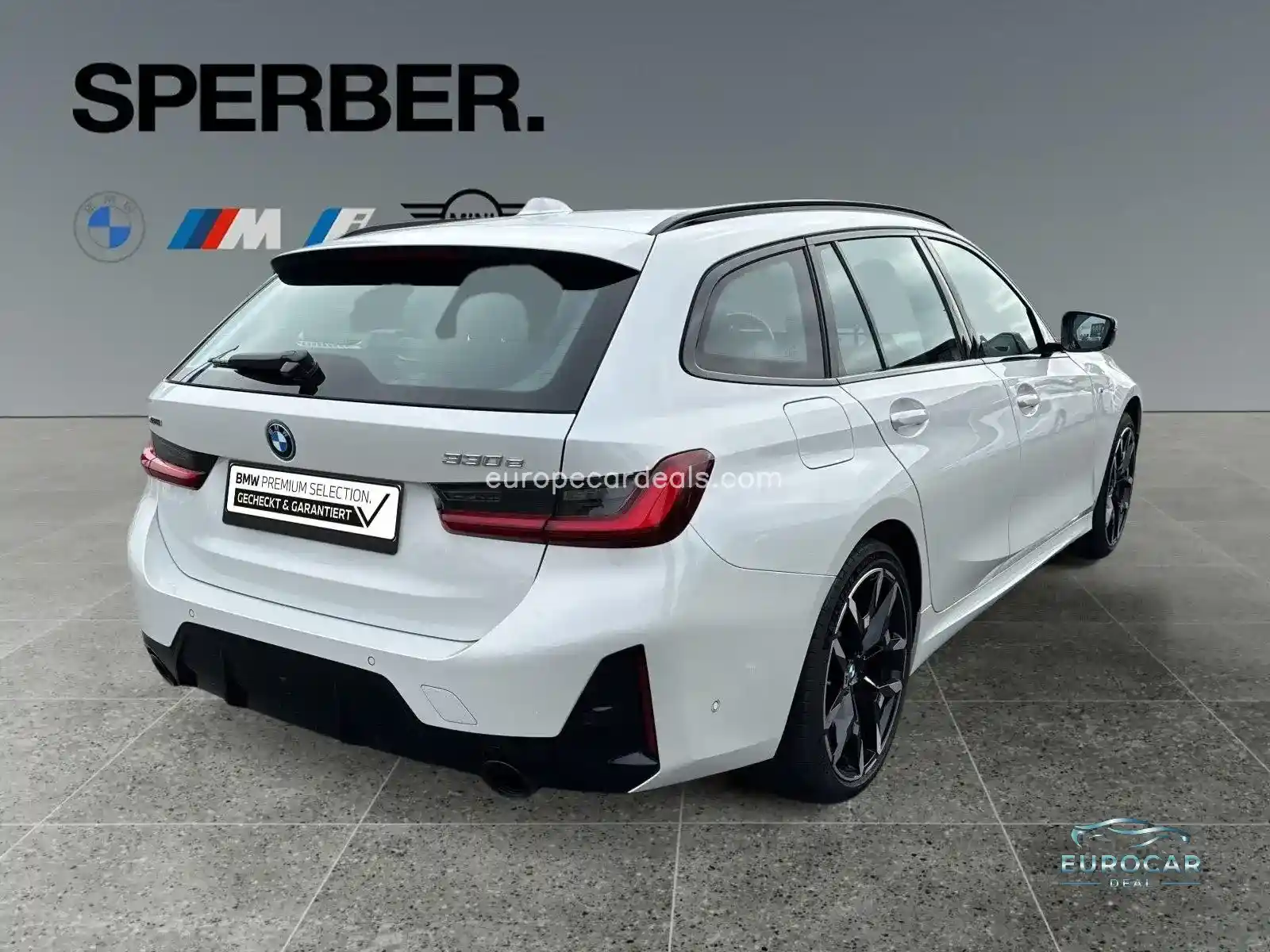BMW 330