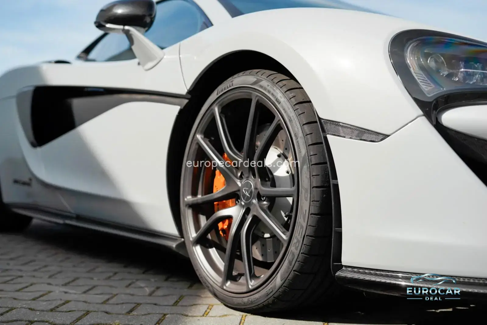 McLaren 570GT