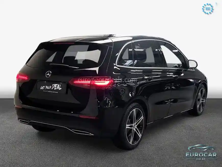 Mercedes-Benz B 180