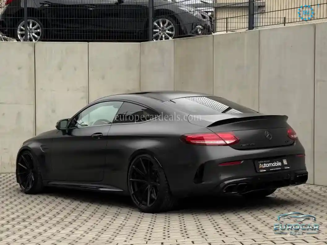Mercedes-Benz C 63 AMG