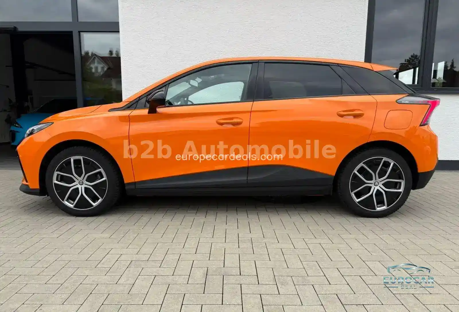 MG MG4