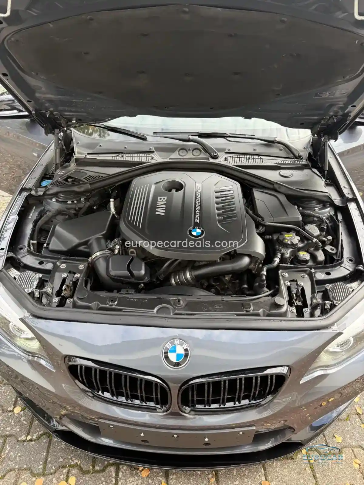 BMW M240i