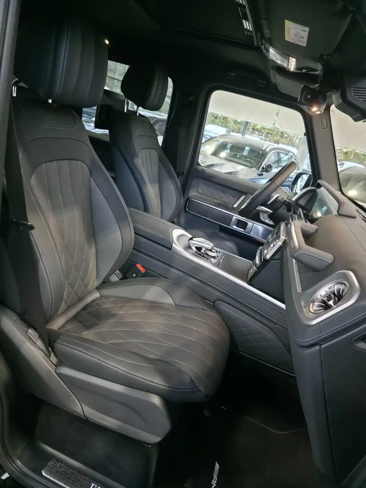 Mercedes-Benz G 500