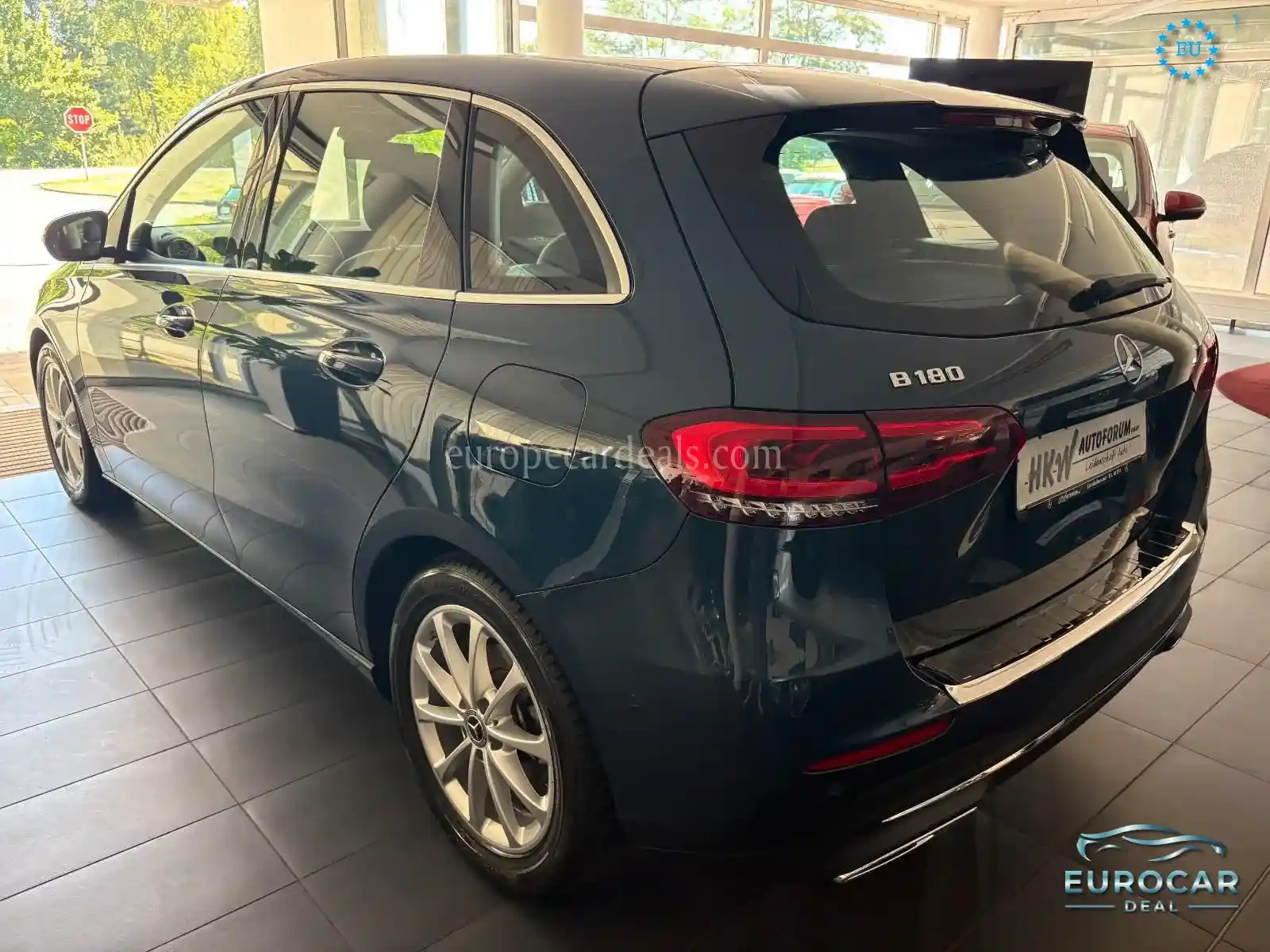 Mercedes-Benz B 180