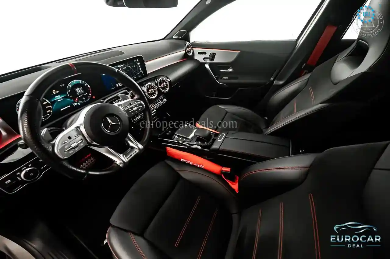 Mercedes-Benz A 35 AMG