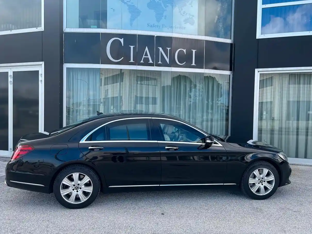 Mercedes-Benz S 600