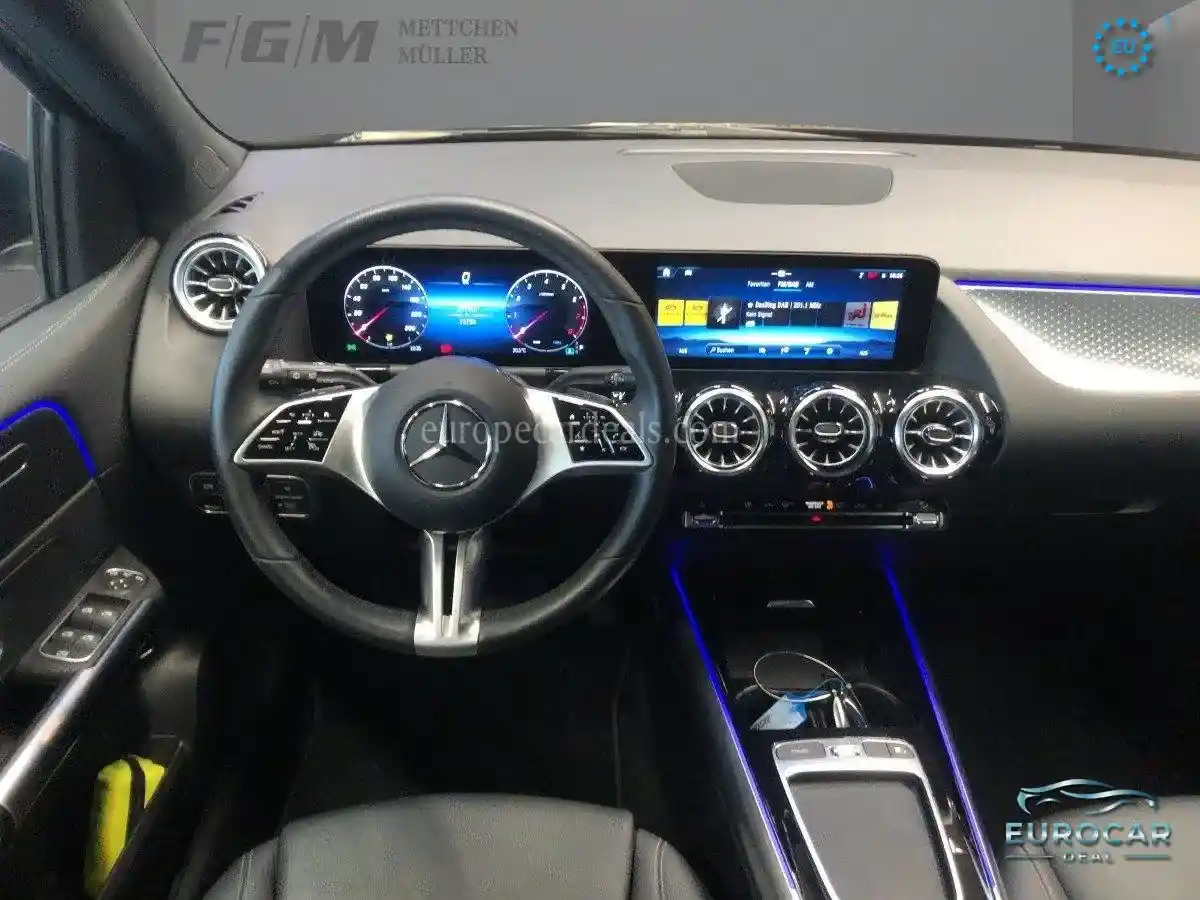 Mercedes-Benz B 200