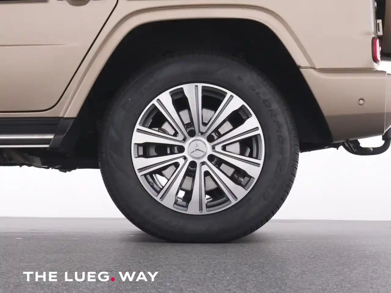 Mercedes-Benz G 500
