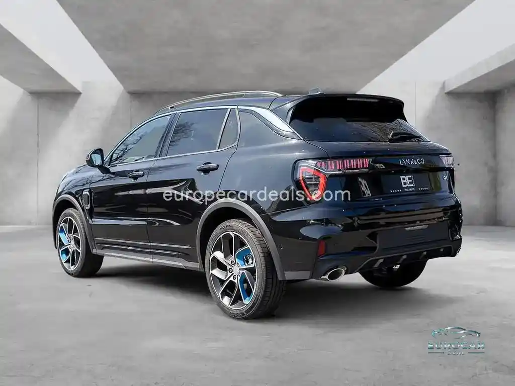 Lynk&Co 01