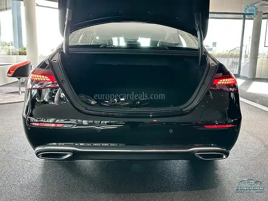 Mercedes-Benz E 300