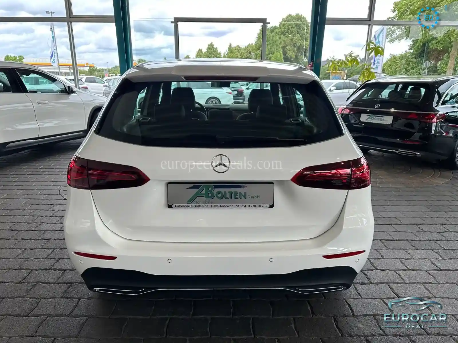 Mercedes-Benz B 180