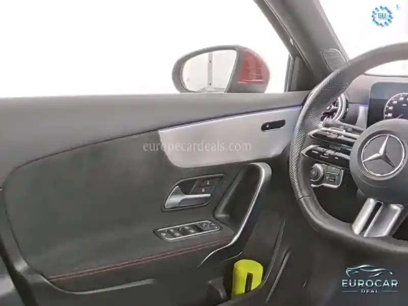Mercedes-Benz A 220