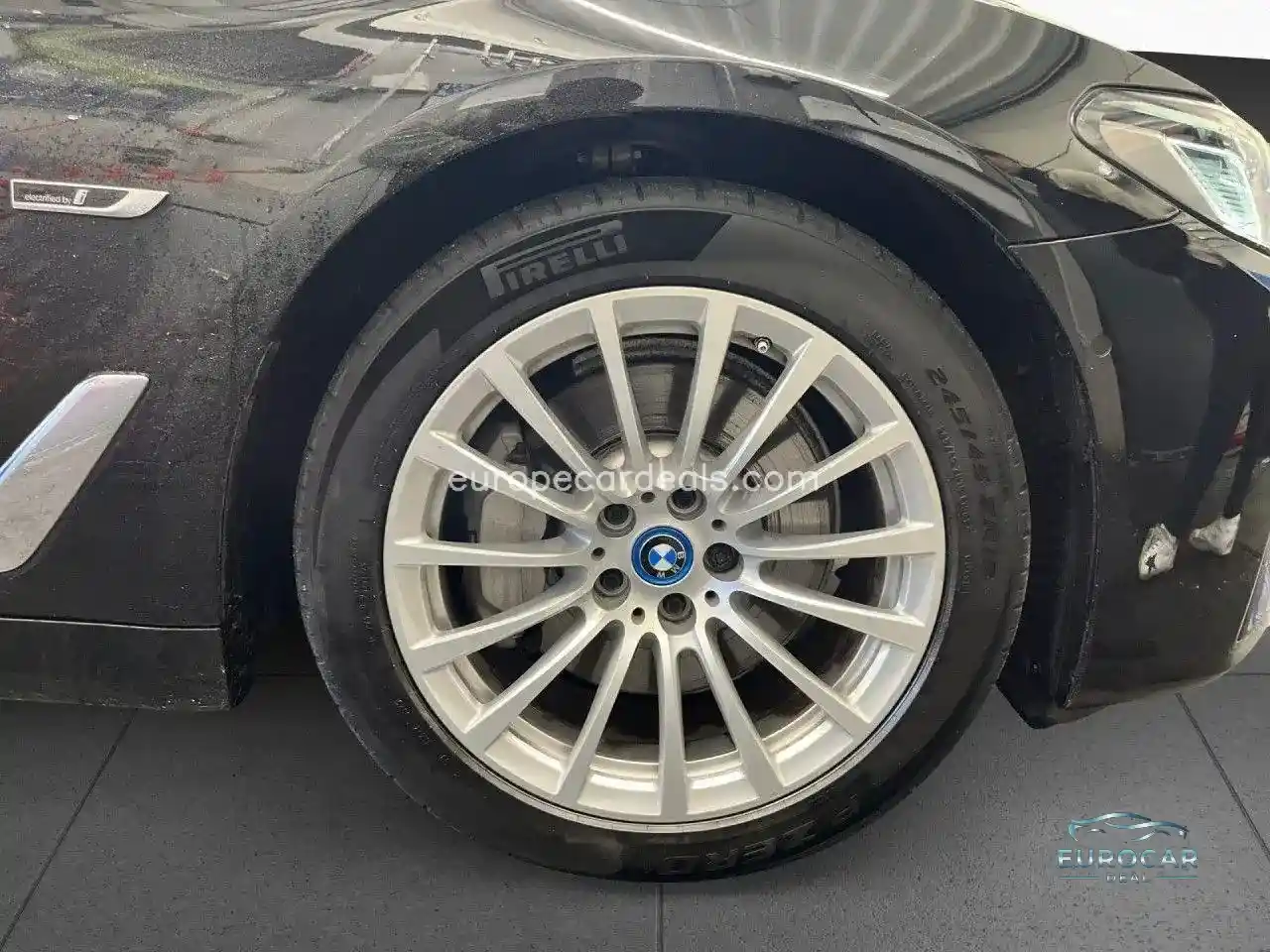 BMW 530