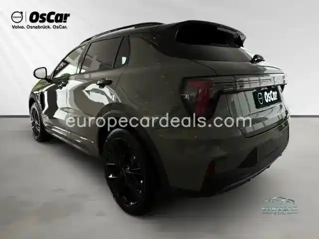 Lynk&Co 01