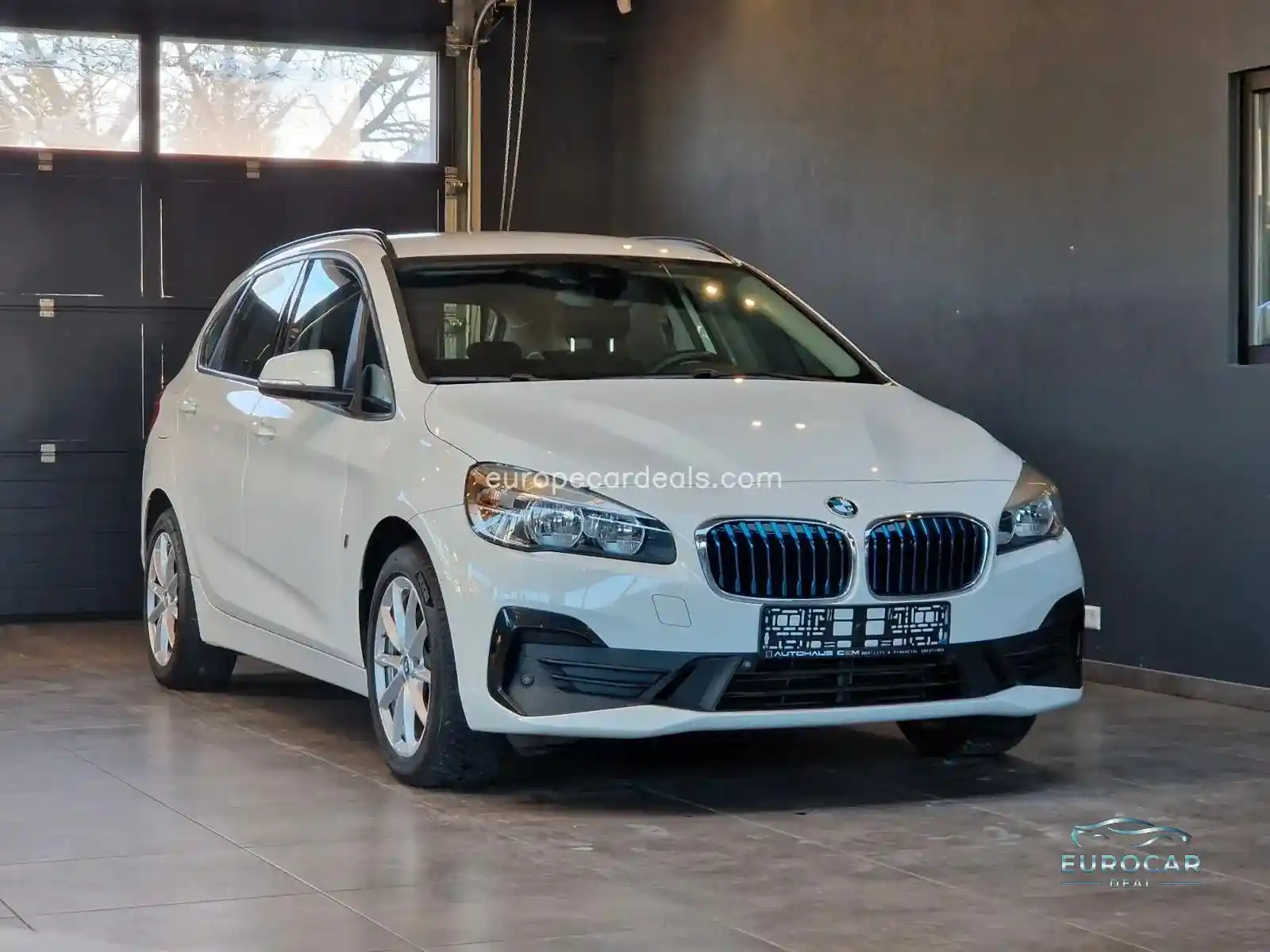 BMW 225