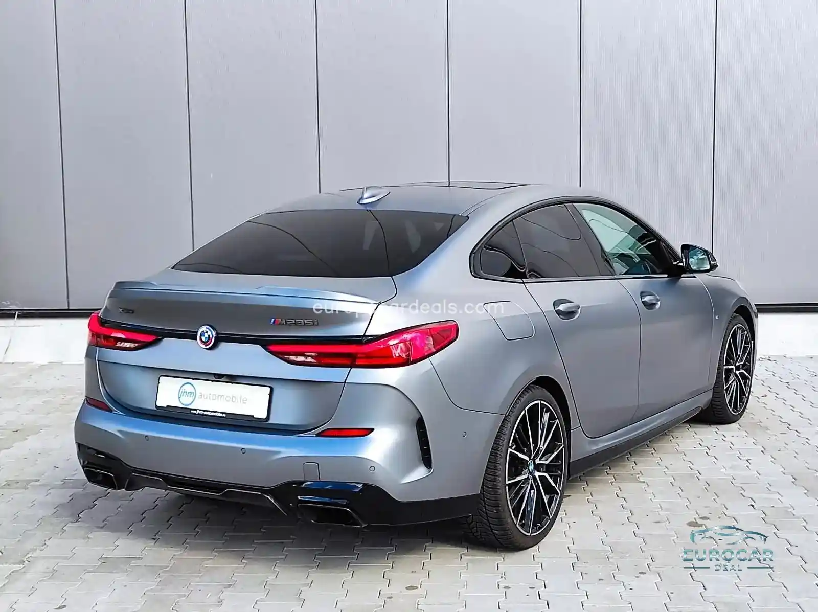BMW M235