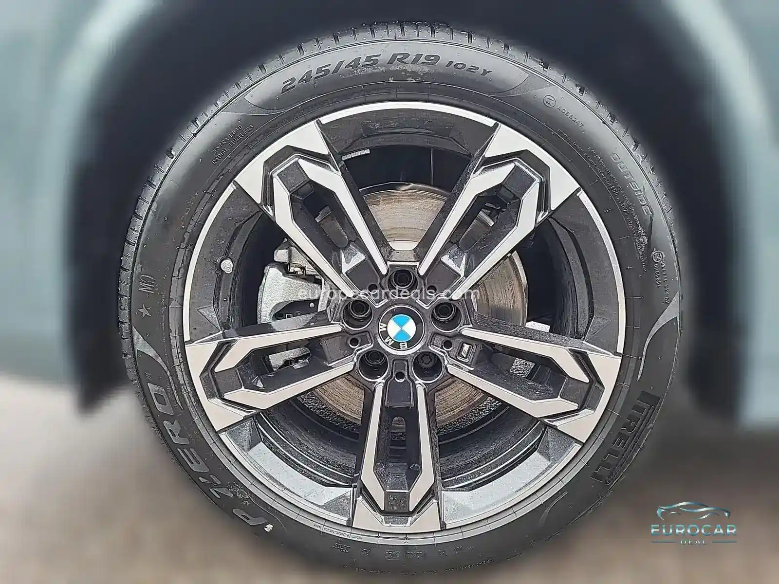 BMW iX1