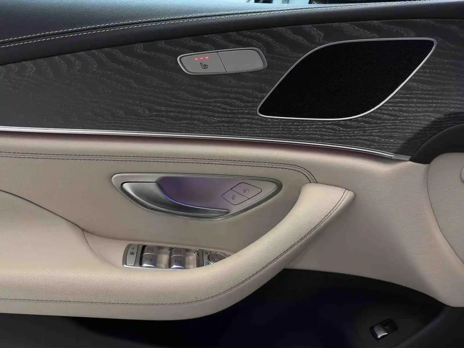 Mercedes-Benz CLS 220