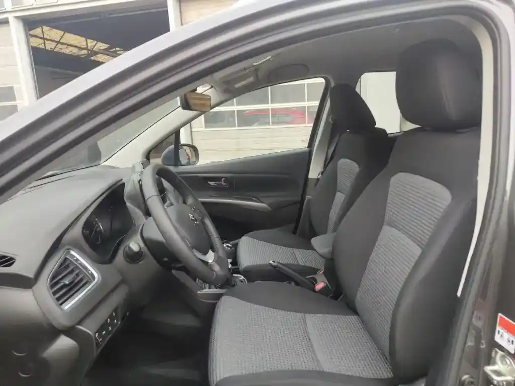 Suzuki (SX4) S-Cross