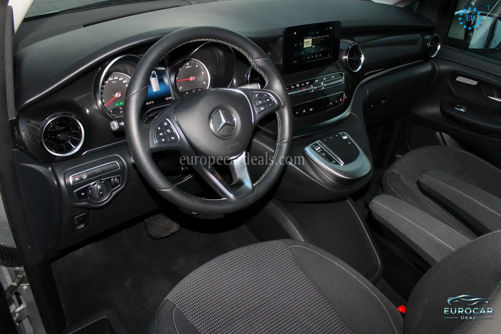 Mercedes-Benz V 220