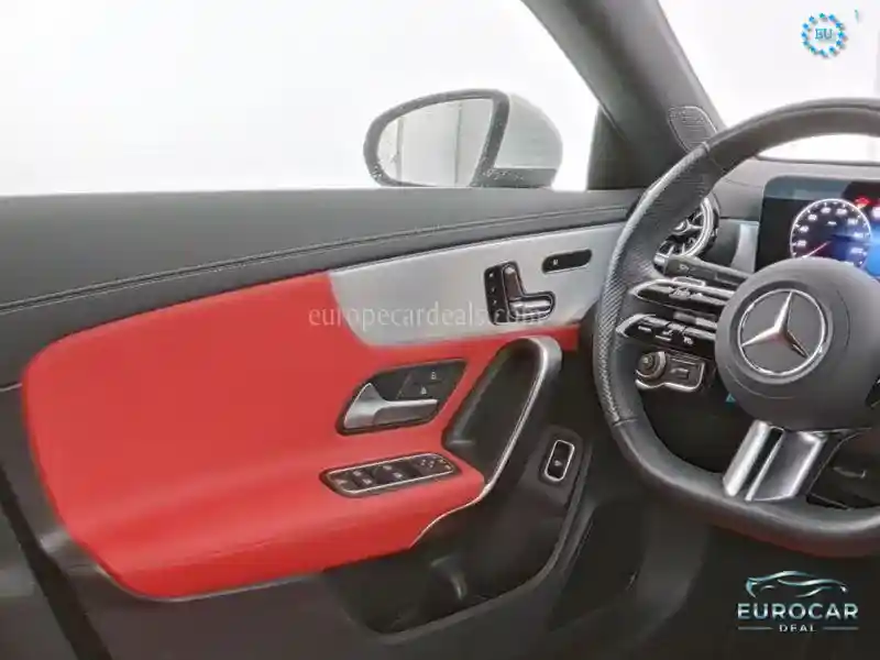 Mercedes-Benz CLA 220