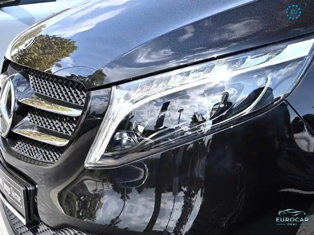 Mercedes-Benz V 250