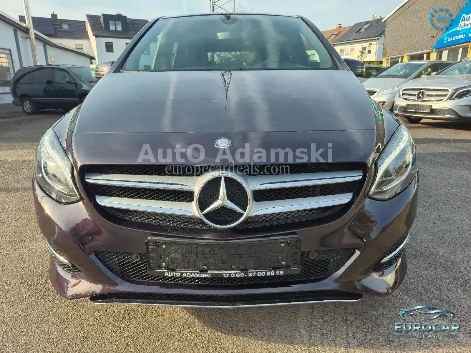 Mercedes-Benz B 180