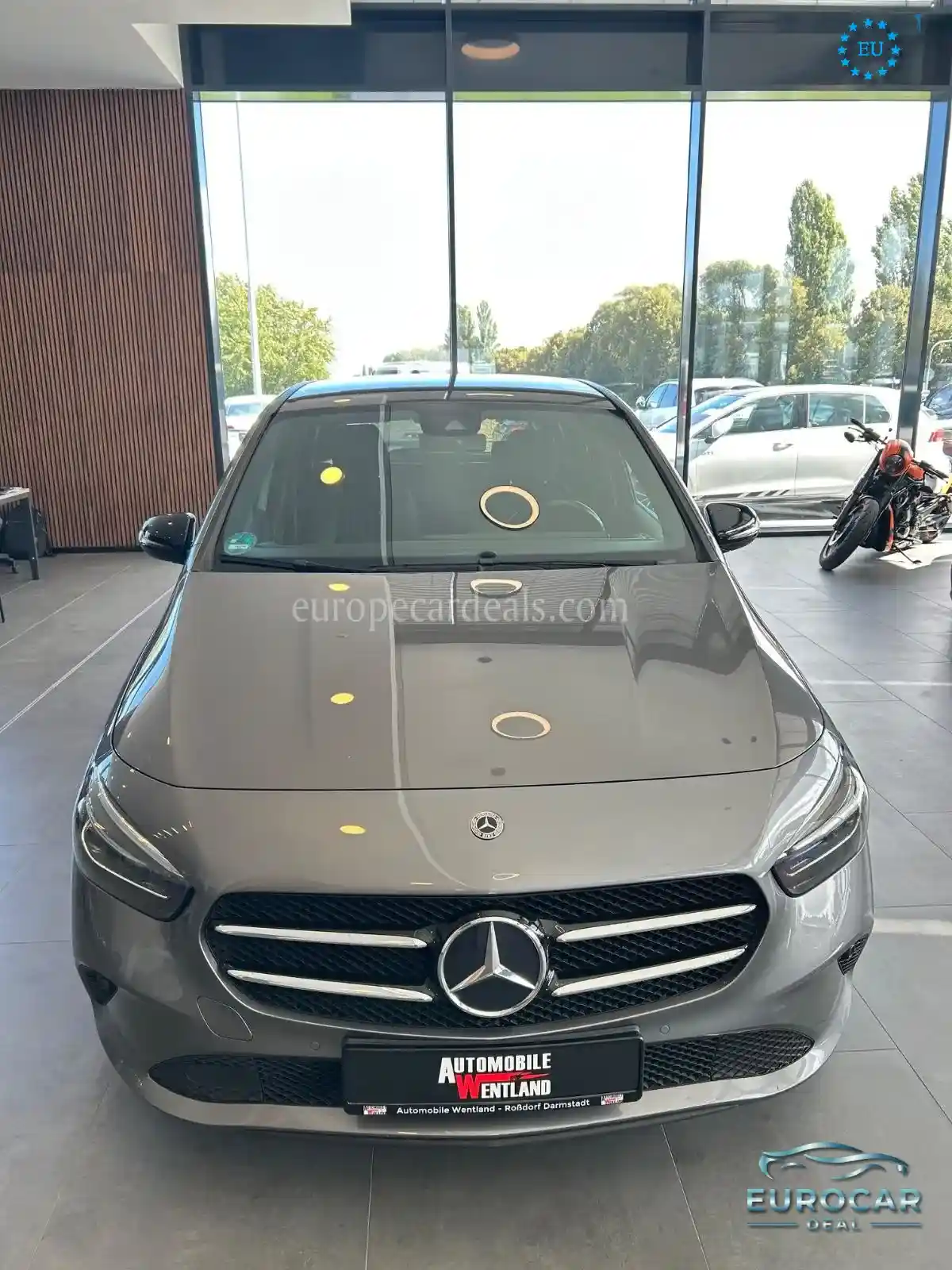 Mercedes-Benz B 200