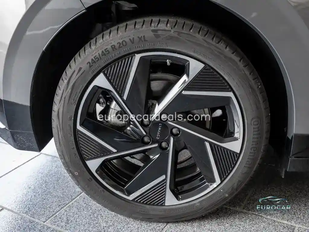 Lynk&Co 02