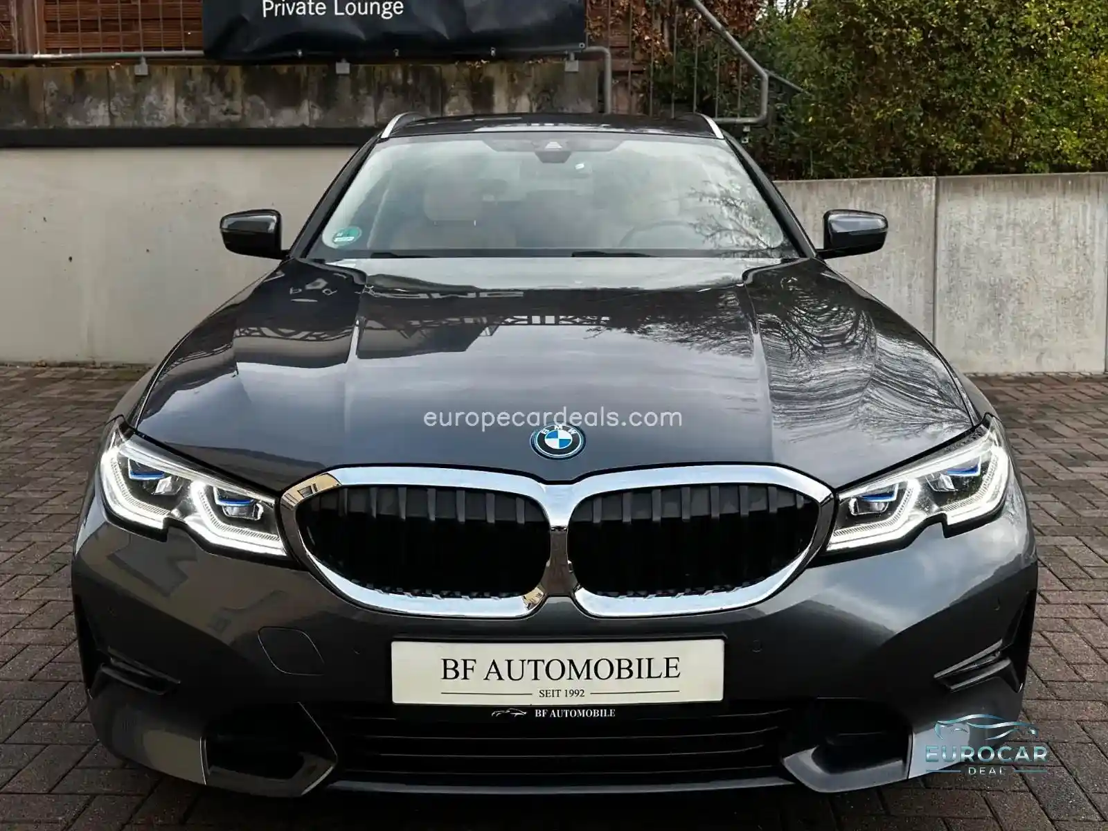 BMW 330