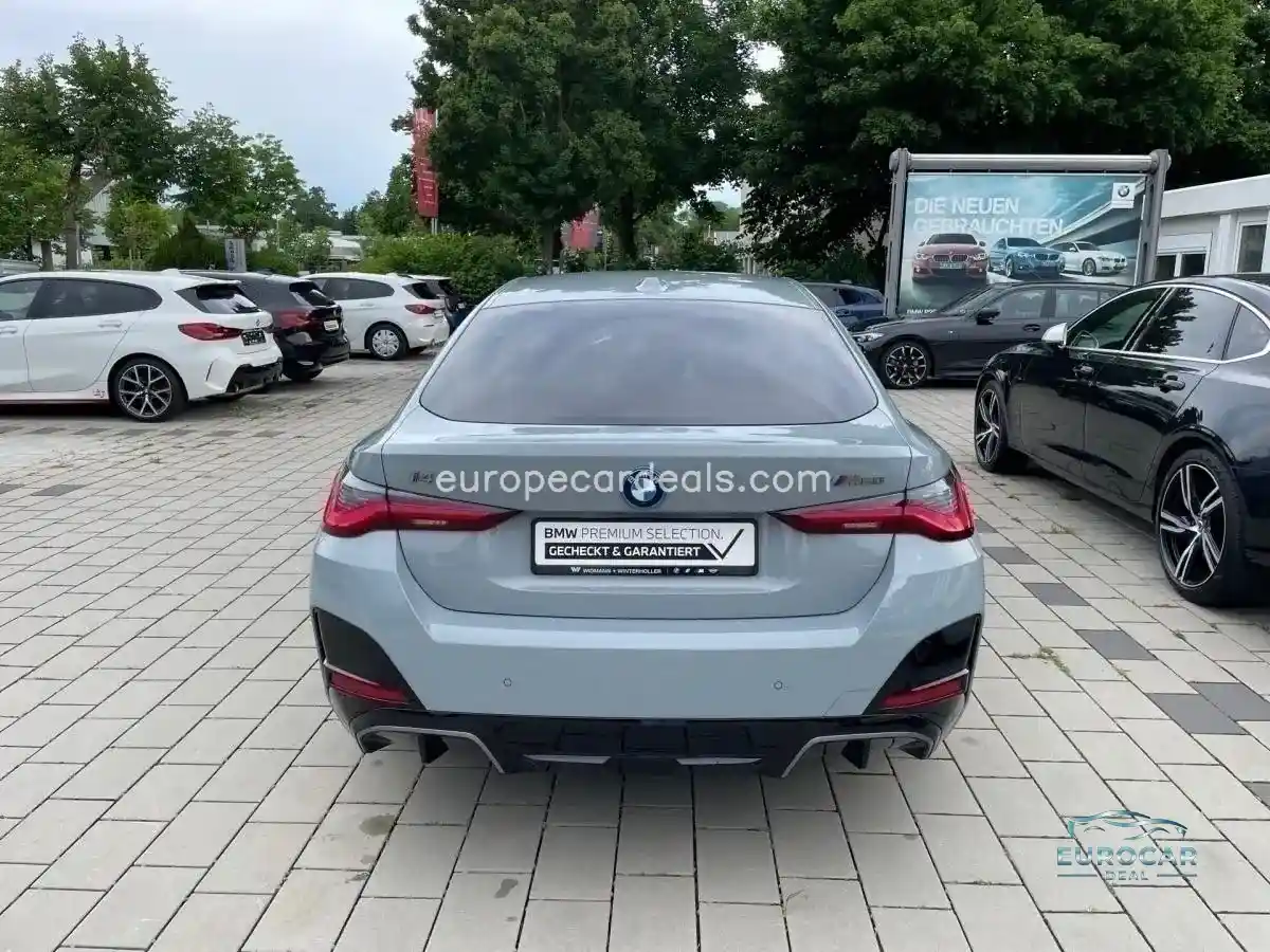 BMW i4