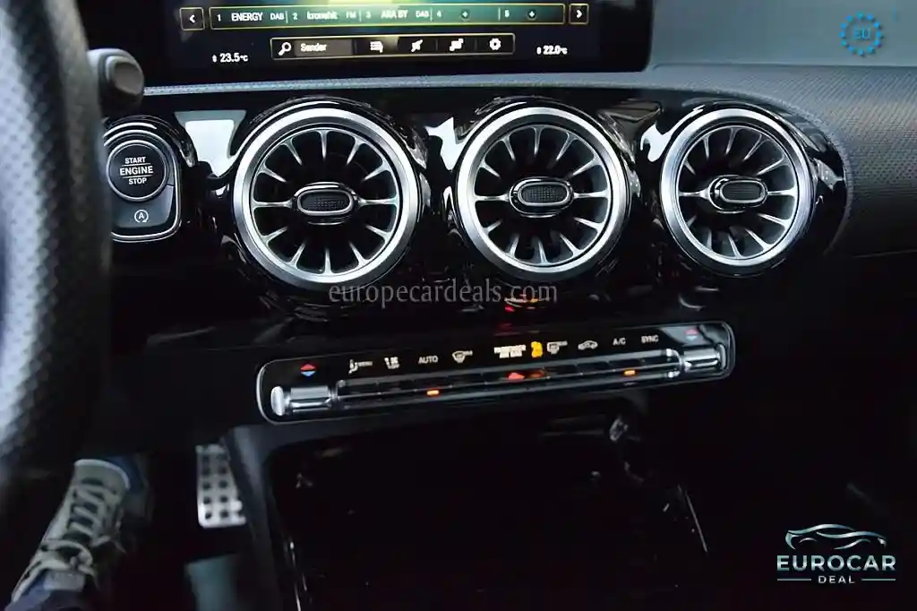 Mercedes-Benz A 35 AMG