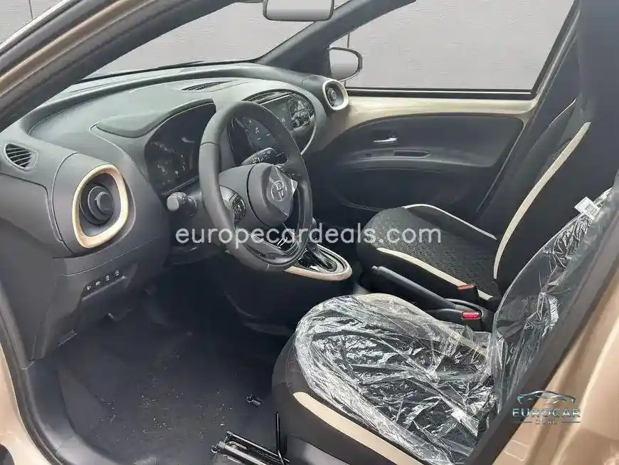 Toyota Aygo (X)