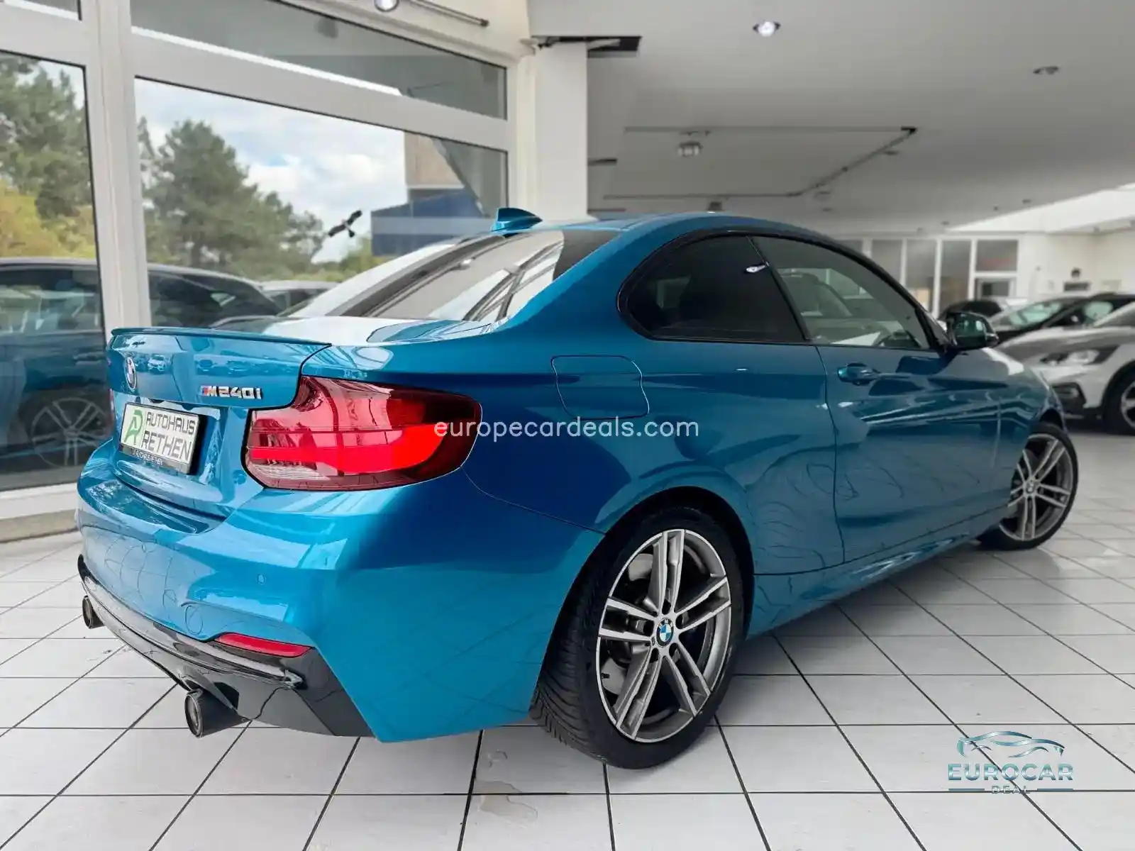 BMW M240i