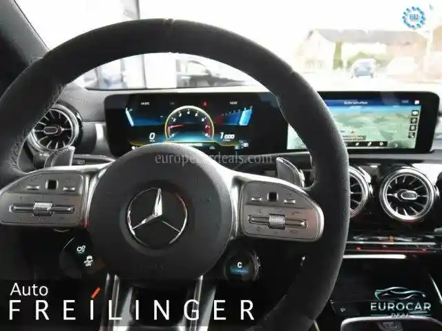Mercedes-Benz A 35 AMG