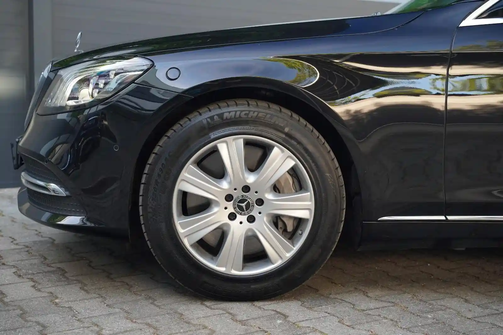 Mercedes-Benz S 600