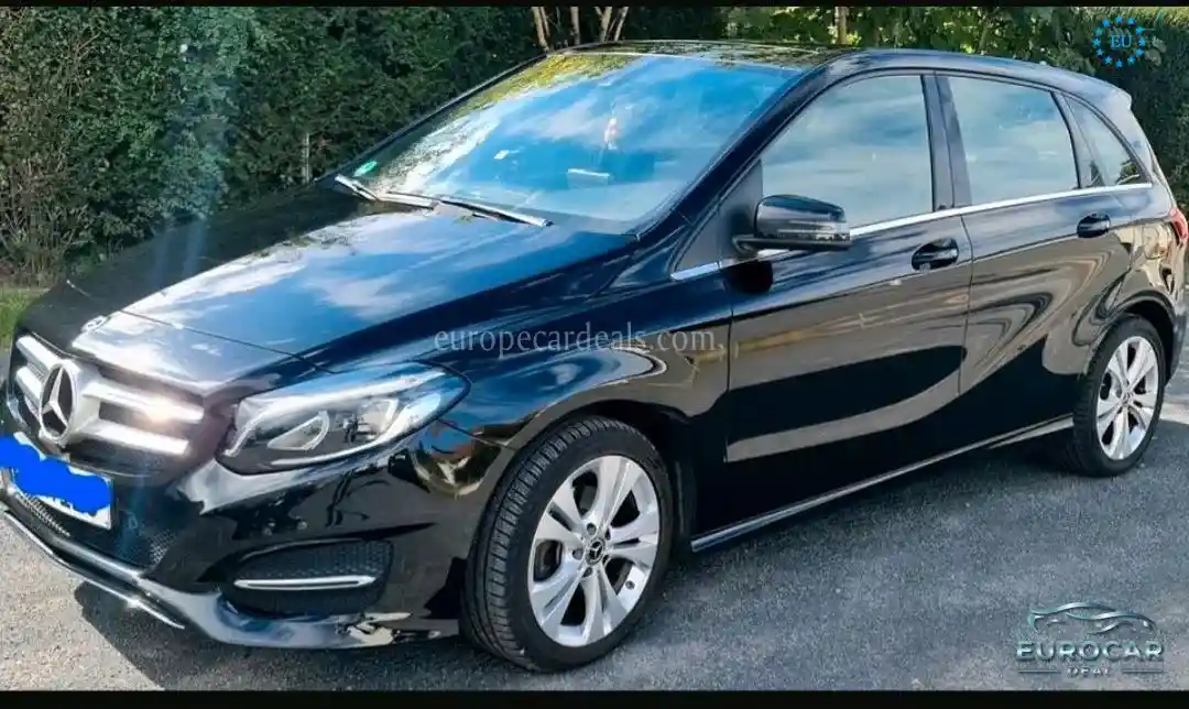 Mercedes-Benz B 200