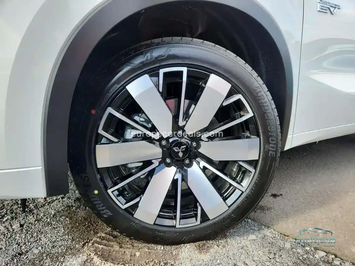 Mitsubishi Plug-in Hybrid Outlander