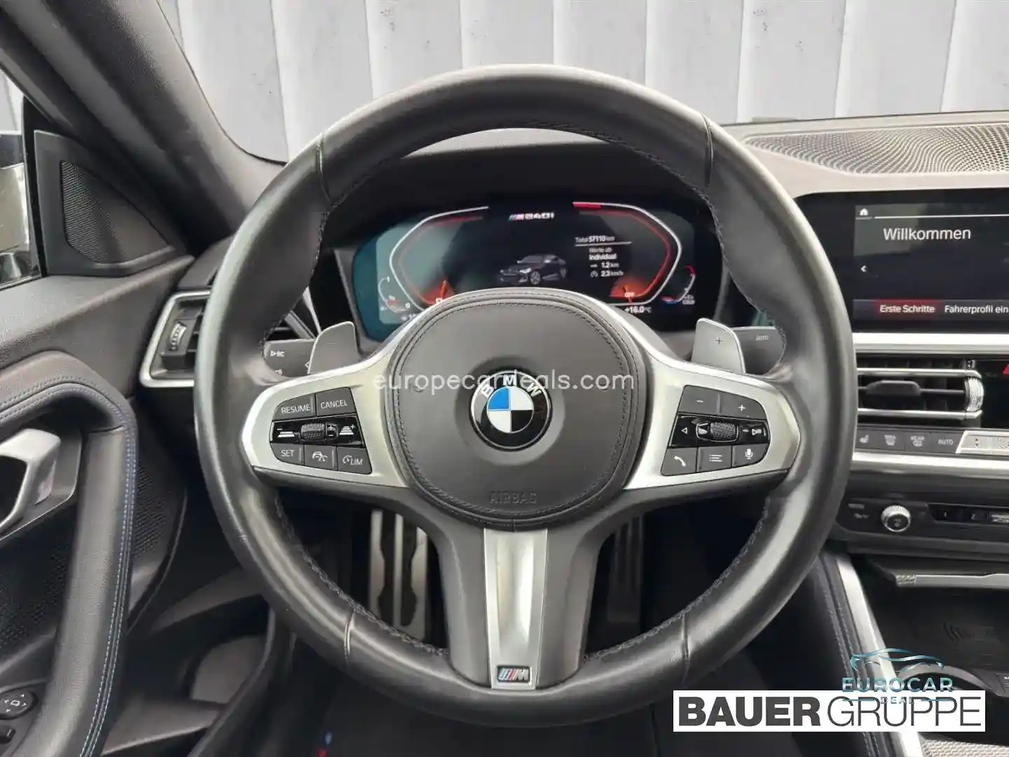 BMW M240i